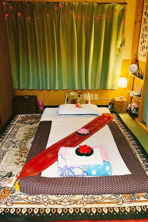 坂東タイマッサージ エーアンドエー　マッサージベッド