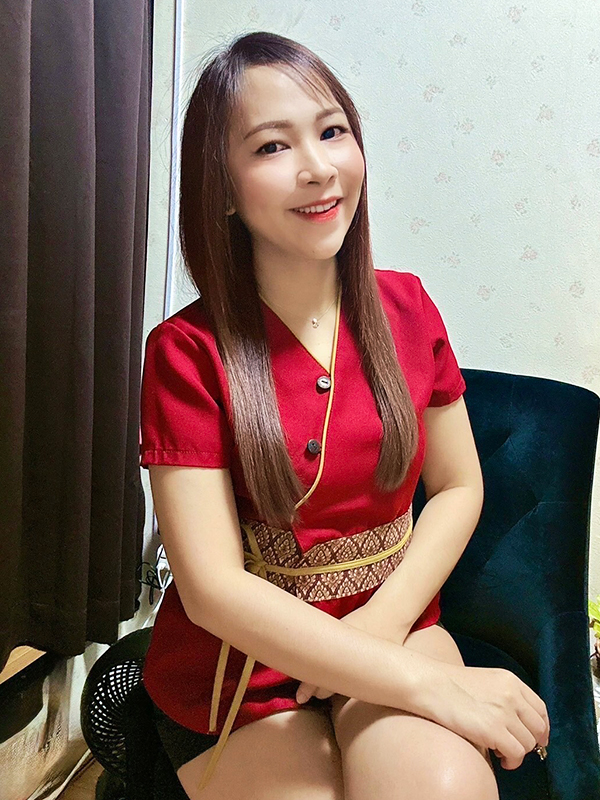 大島駅タイマッサージチェンラーイ　スタッフ写真