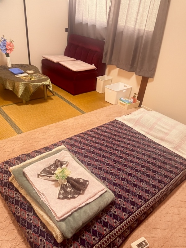 下館タイマッサージ エンジョイワン マッサージベッド