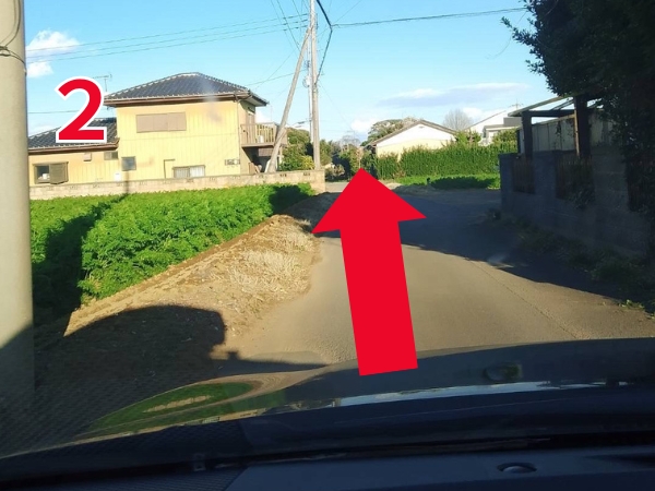 鉾田タイマッサージ ハナ　アクセス２：50mほど進んだ正面右手がタイマッサージハナです。