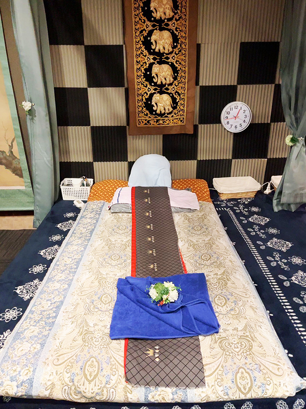 茨城県石岡市 タイ古式リラクゼーション イシオカ 店内マッサージベッド