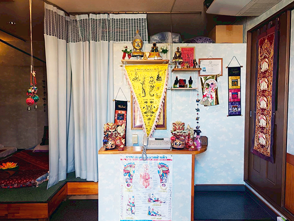 茨城県常総市タイマッサージ ジャイディー 　入り口のタイ風の受付