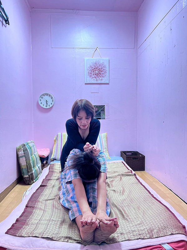 茂原タイマッサージ ガサロン　タイマッサージ施術風景5