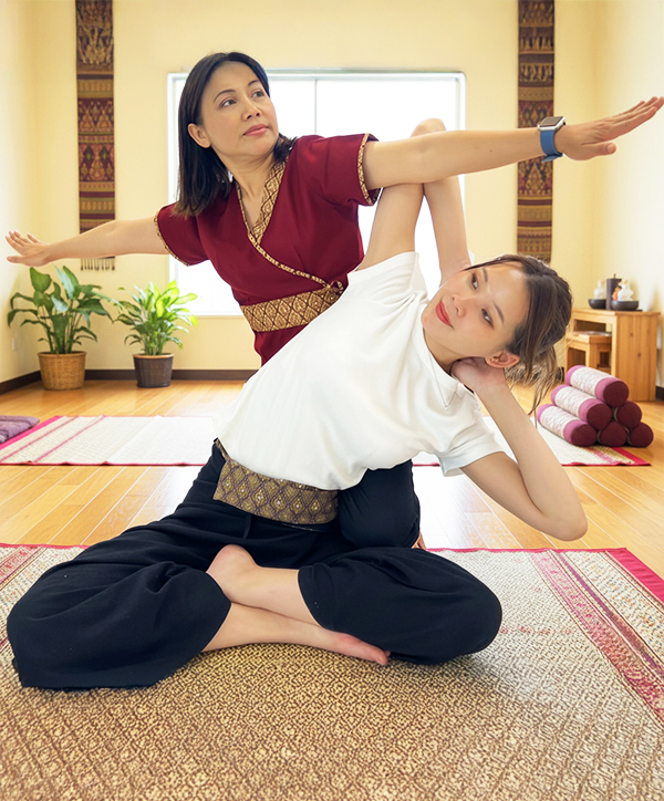 船橋タイマッサージ ランリラックス　タイマッサージ施術の様子1