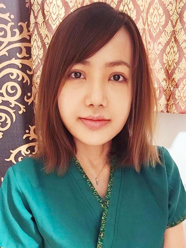 関内タイマッサージ サワディー　スタッフ写真