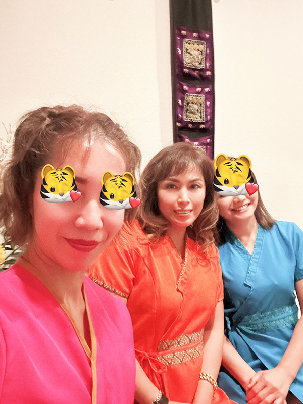 新小岩タイマッサージ シンナラァープ スタッフ集合写真