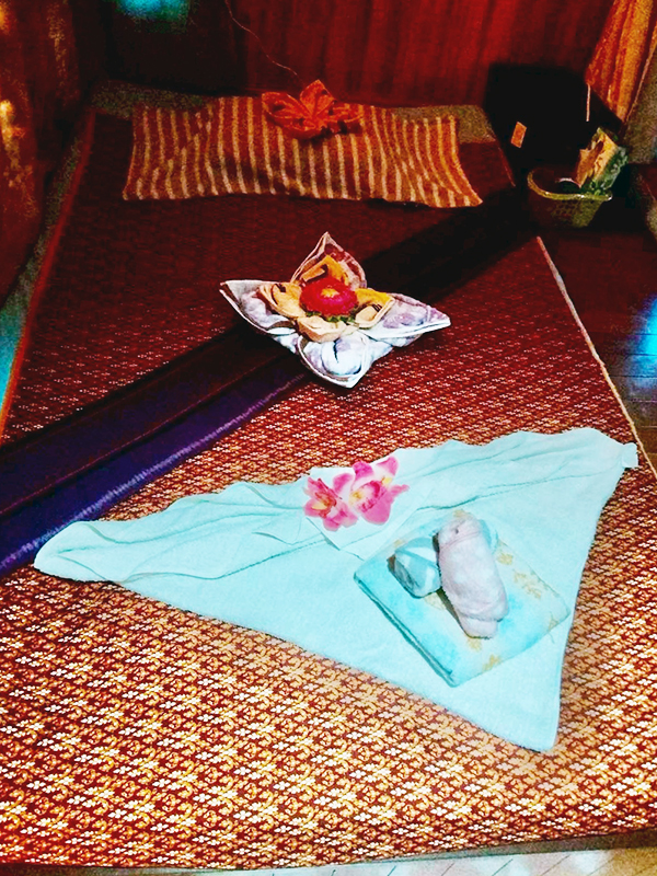 坂東タイマッサージ サイアム マッサージベッド写真