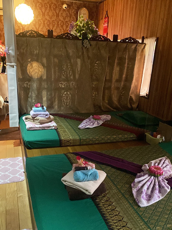 坂東タイマッサージ サイアム　マッサージベッド写真