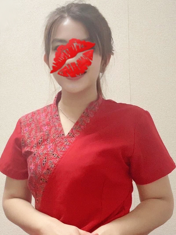 日暮里から出張 タイマッサージ スックチャイ セラピスト写真