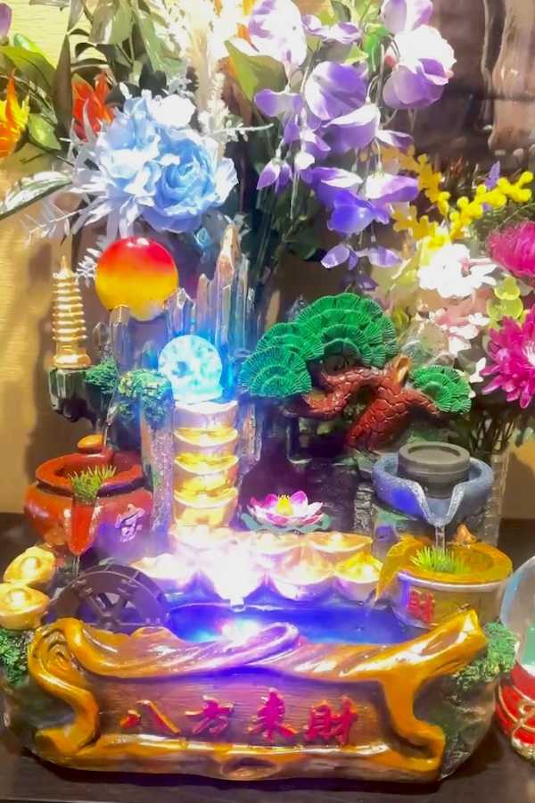 小岩タイマッサージ ワディ タイ風の祭壇とお供え